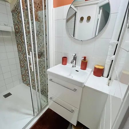 דירה Triplex Gare אנז'ה